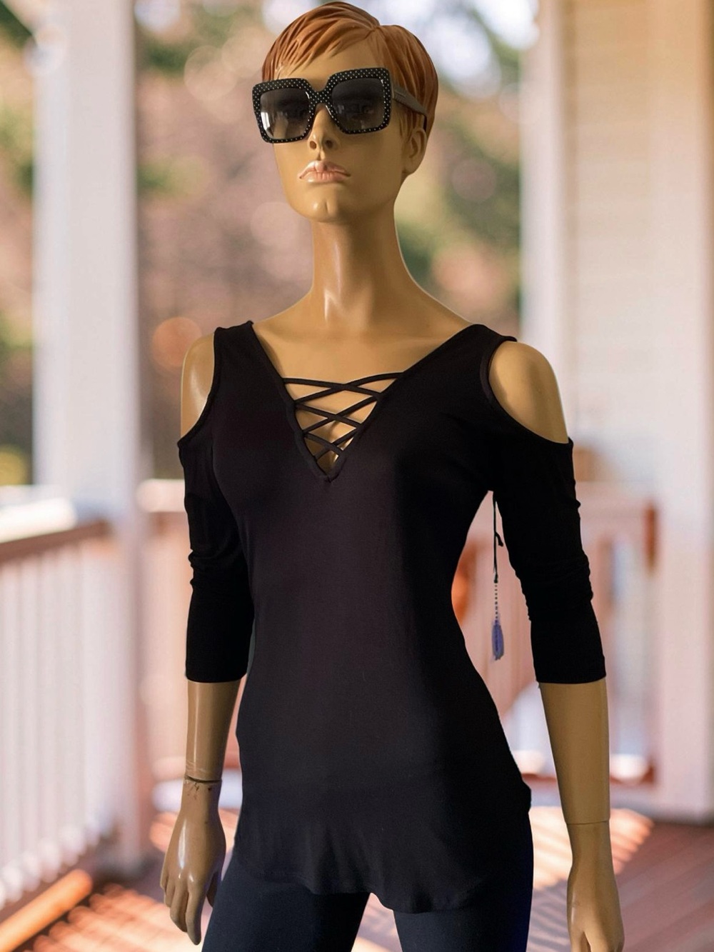 FIFTEEN TWENTY SEXY BLACK COLD SHOULDER LONG SLEEVE TOP Sz M